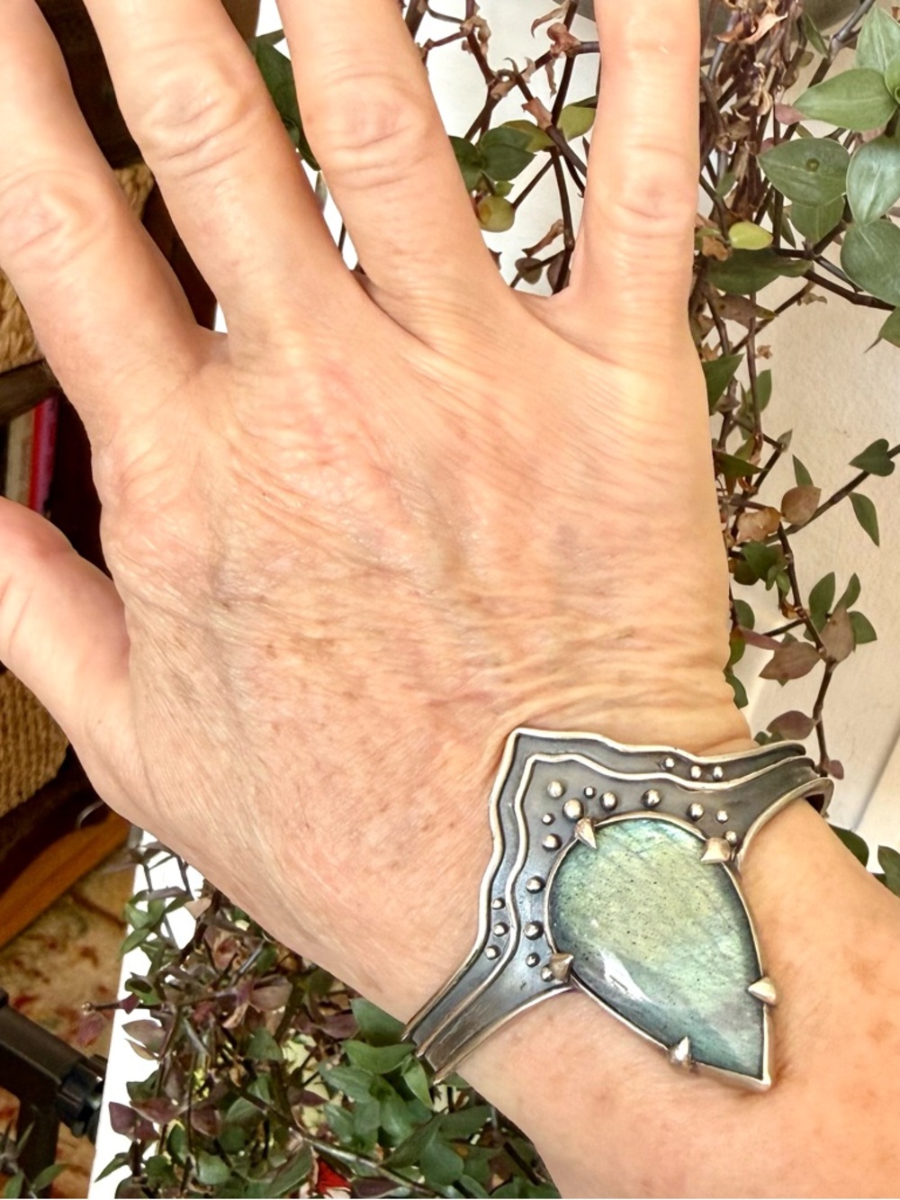 Acid Queen Labradorite Cuff Bracelet - Picture 3 of 4